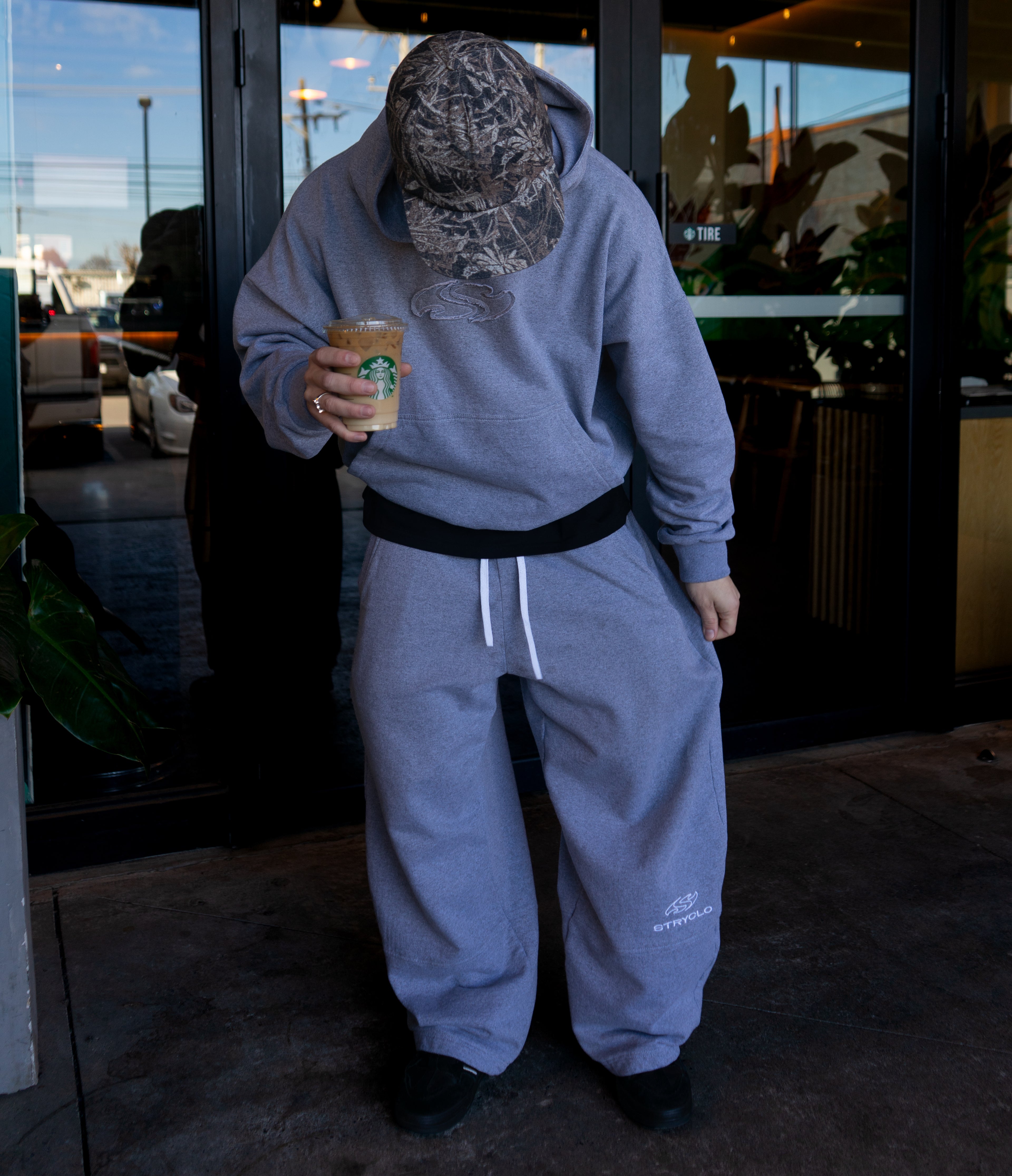 PANTALÓN BAGGY - GRIS
