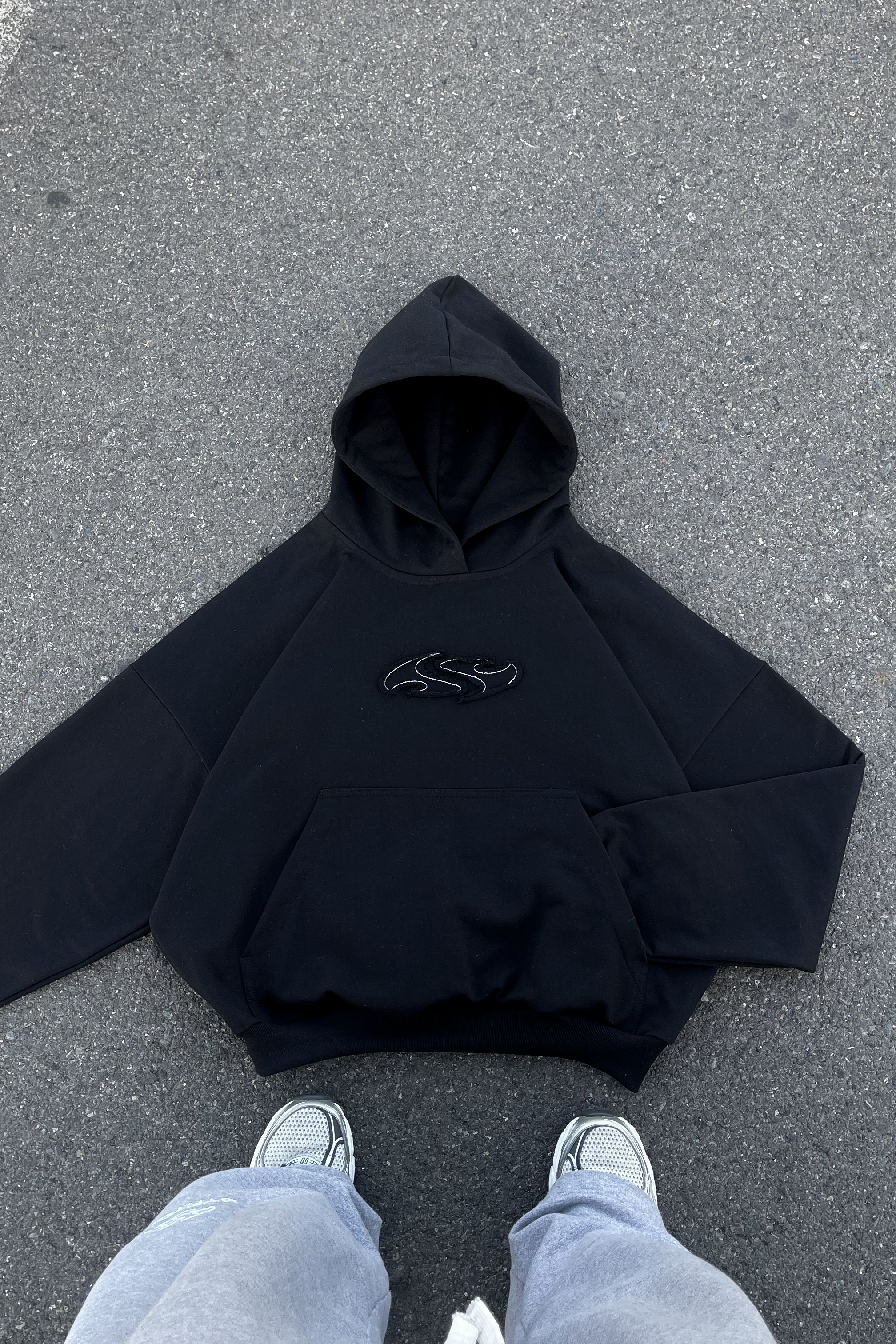 POLERON NEGRO - BOXY FIT